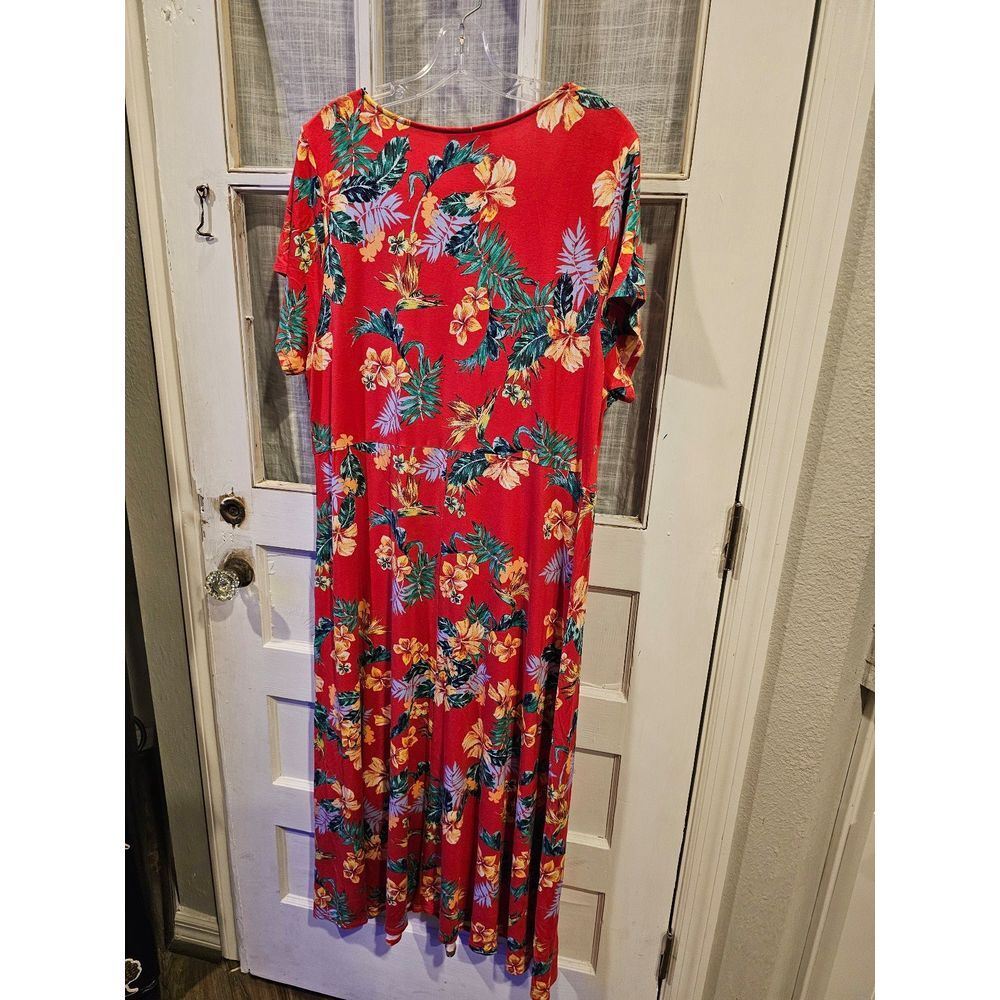 New! Ronni Nicole Red and Multi Color Hawaiian Maxi Dress - Picture 6 of 6